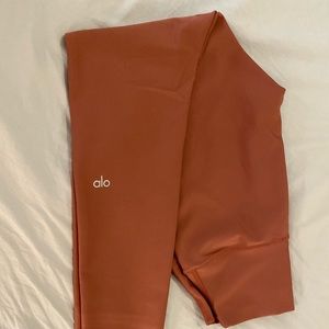 Alo Highwaist Airlift Legging